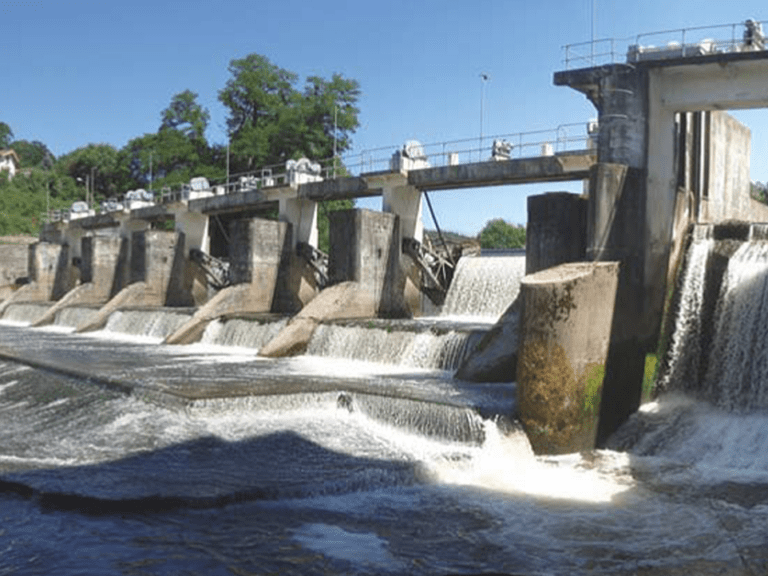 Lire la suite à propos de l’article La centrale hydroélectrique de Saint-Laurent à Epinal
